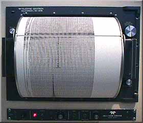 [ photograph of seismograph, USGS ]